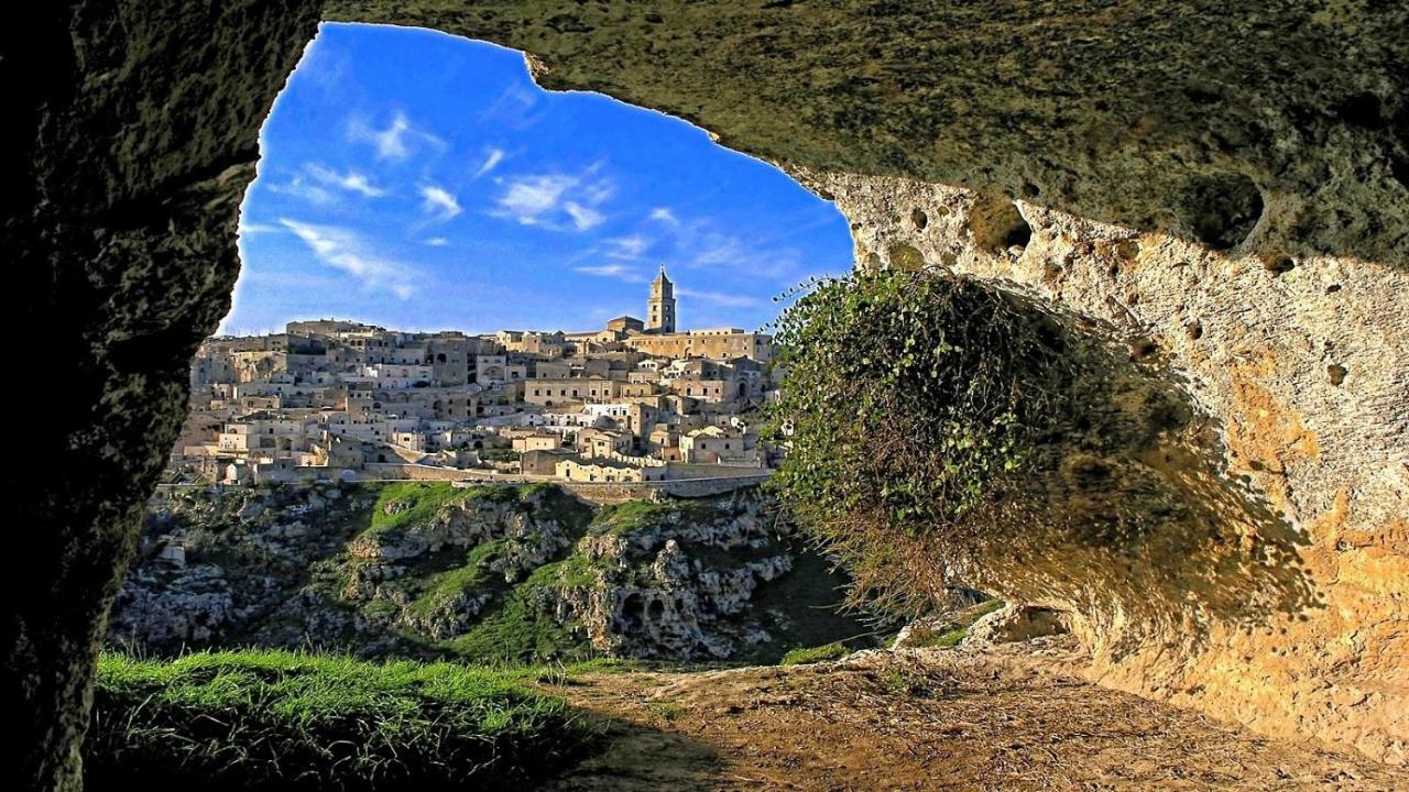 마테라 Uno Sguardo Sui Sassi B&B 외부 사진